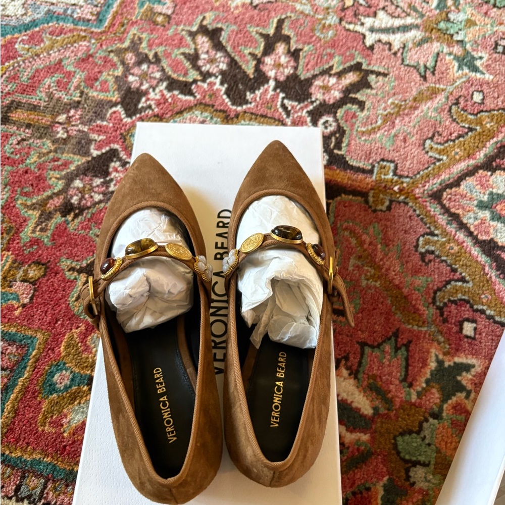 Veronica Beard Tan Flats with Gold Details - Picture 3 of 9